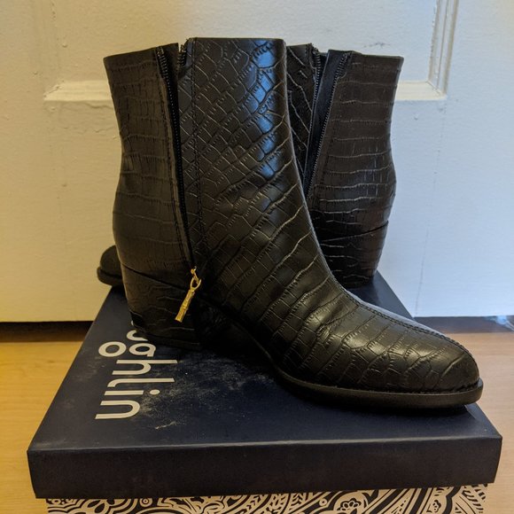 NWT NEW J. McLaughlin Gwyneth Black Croc Bootie 7 - Picture 4 of 8